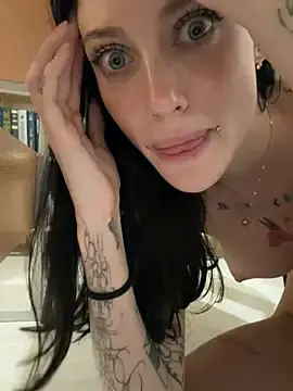 Stripchat Watch Live Sex Cams of Melissa_crazy