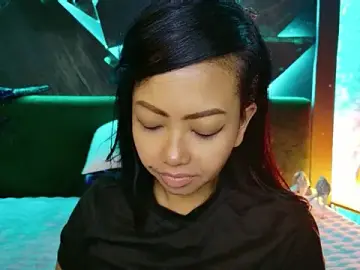 Stripchat Nude Webcam of ElyaQuinn