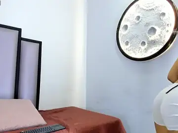 Stripchat Watch Live Sex Cams of Luna-03