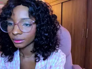 Stripchat Free Porn Cam of alikahouston4
