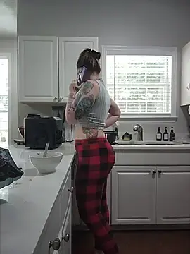 Stripchat Best Webcam of HollyTattoo
