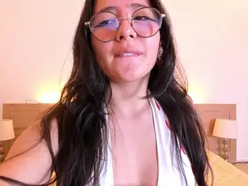 Stripchat Nude Webcam of Bella_Sumers