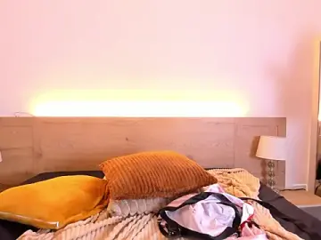Stripchat Sex Cam of Bella_Sumers