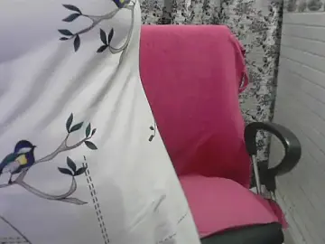 Stripchat Free Porn Cam of LovingPihu