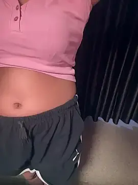 Stripchat Live Sex Cam of Lucky_Flora