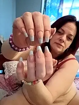 Stripchat Live Sex Cam of sexyhotcheryl