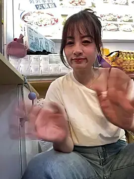 Stripchat Free Porn Cam of huihui_520