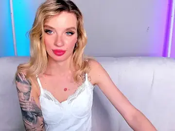 Stripchat Sex Chat of AlinaLovelyX