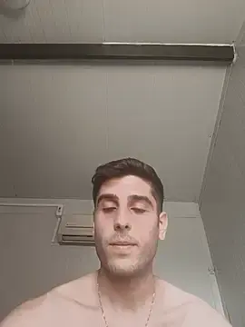Stripchat Watch Live Sex Cams of arenn1997