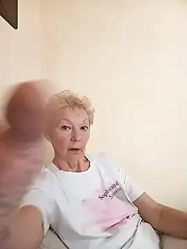 Stripchat Live Sex Cam of Calypso-Loove
