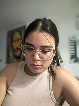 Stripchat Sex Cam of CamilaSofiia
