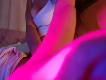 Stripchat Live Sex Cam of DAELAA
