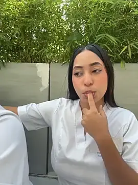 Stripchat Free Porn Cam of Mia_Alanna