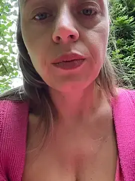 Stripchat Live Sex of ladywithbigass