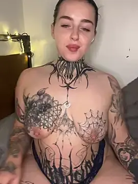 Stripchat Nude Webcam of lucycoxxoxo