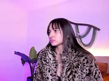 Stripchat Free Live Porn of FreckleDoll
