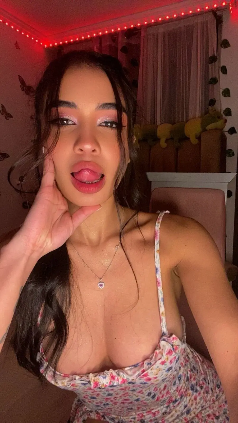 lina_pink