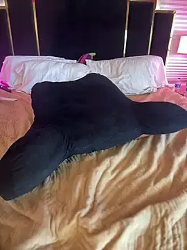 Stripchat Free Porn Cam of KarissaChantelle