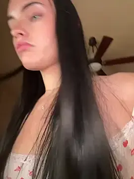 Stripchat Watch Live Sex Cams of KarissaChantelle