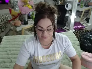 Stripchat Adult Webcams of Myrnasexxx