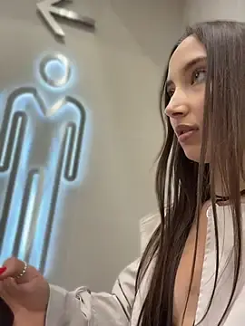 Stripchat Sex Cam of ICrazyOneIRL