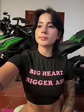 Stripchat Live Sex Cam of Ale_Lewis