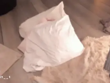 Stripchat Live Sex Cam of nickky__