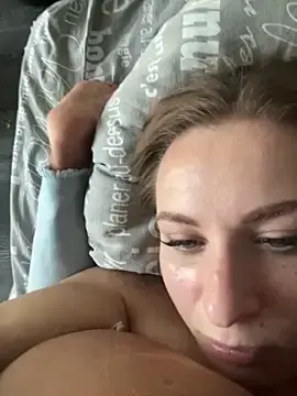 Stripchat Nude Webcam of RuslanaXX