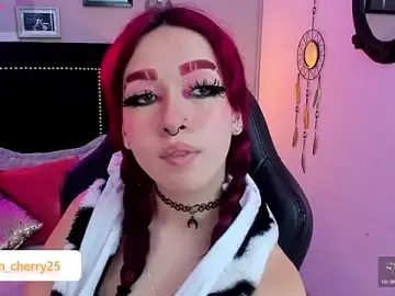 Stripchat Free Live Porn of Leah_cherry
