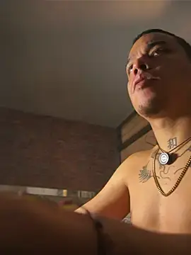 Stripchat Free Porn Cam of AlphaMasterXxx