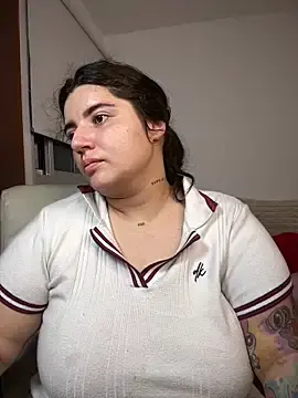 Stripchat Live Sex of horny_roomiess