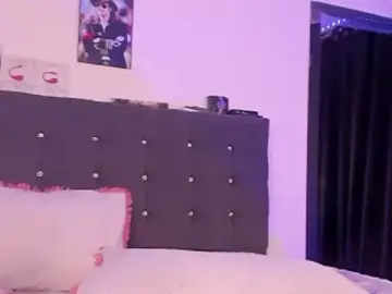 Stripchat Live Sex Cam of Maggie_1