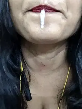 Stripchat Free Porn Cam of yoursweety09