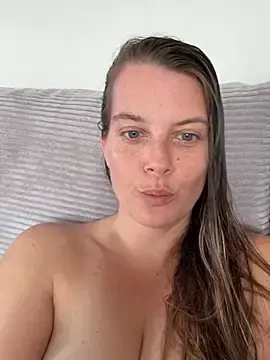 Stripchat Live Sex Cam of newMichelle