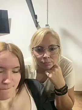 Stripchat Live Sex of nenaa2020