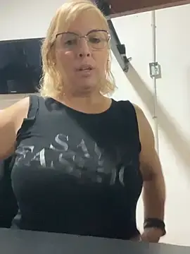 Stripchat Live Sex of nenaa2020