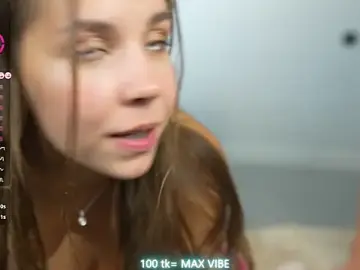 Stripchat Live Porn of Monika__youthful