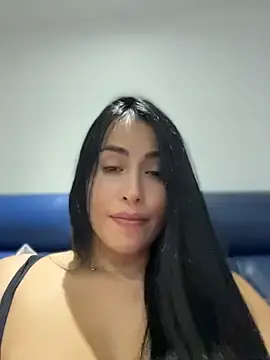 Stripchat Best live sex cam show of areviklusine1