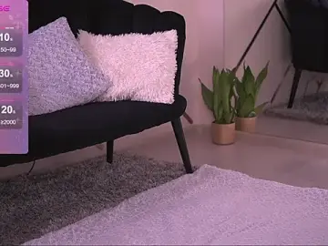 Stripchat Best live sex cam show of EmilyJuarez