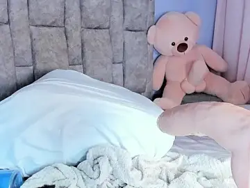 Stripchat Watch Live Sex Cams of queen_yully