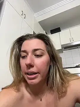 Stripchat Live Sex Cam of Aussielulu