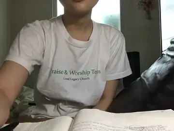 Stripchat Free Live Porn of hypekittyboy