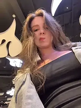 Stripchat Sex Cam of Ttixmila