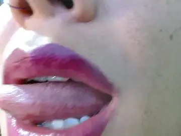 Stripchat Live Porn of miss_evoleth2