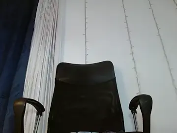 Stripchat Sex Cam of miss_evoleth2