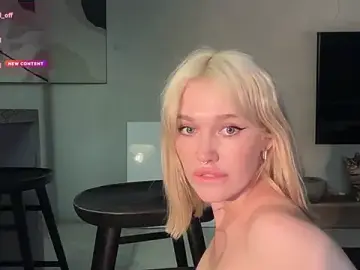 Stripchat Best live sex cam show of Golden_Aline