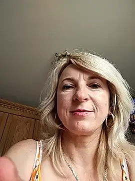 Stripchat Sex Chat of AhlyssaLove1155