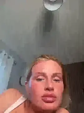 Stripchat Adult Webcams of jadey19x