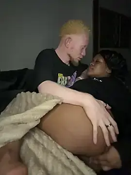 Stripchat Live Sex Cam of BonnyMolhada