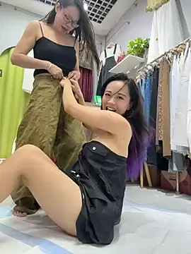 Stripchat Free Porn Cam of sex_bobo2026